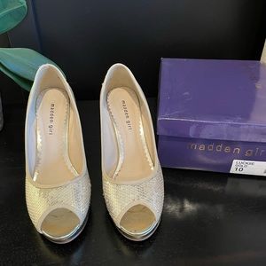 Madden girl gold sequin heels sz 10 4.25”